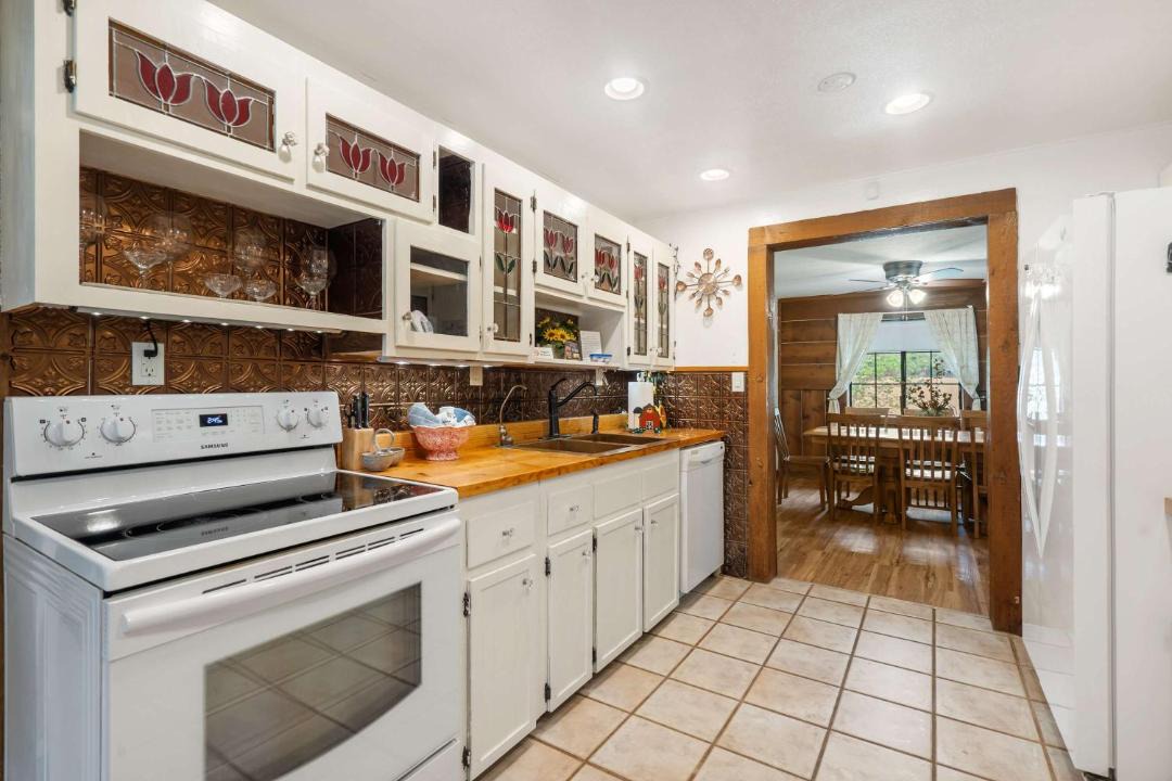 Photo of Kitchen in Kirbyville