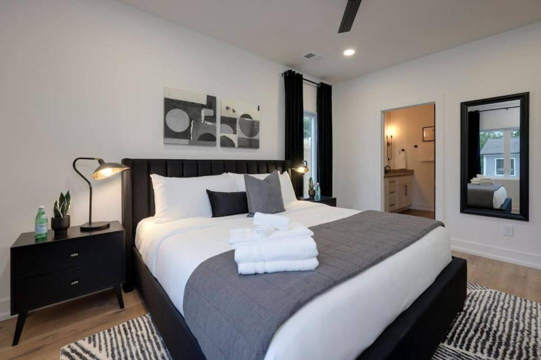 Photo of Bedroom in Downtown Nashville
