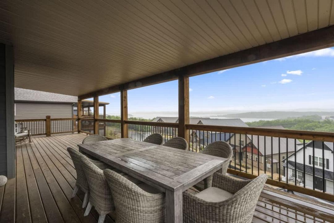 Photo of Patio Balcony in Table Rock