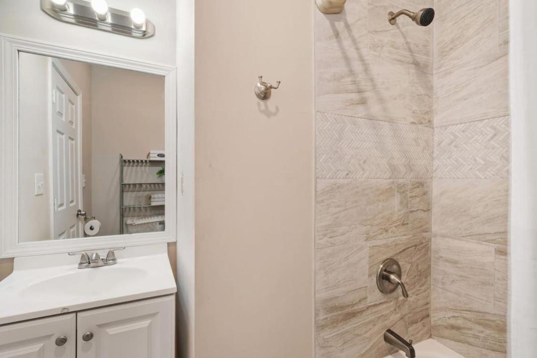 Photo of Bathroom in Cooper-Young Historic District