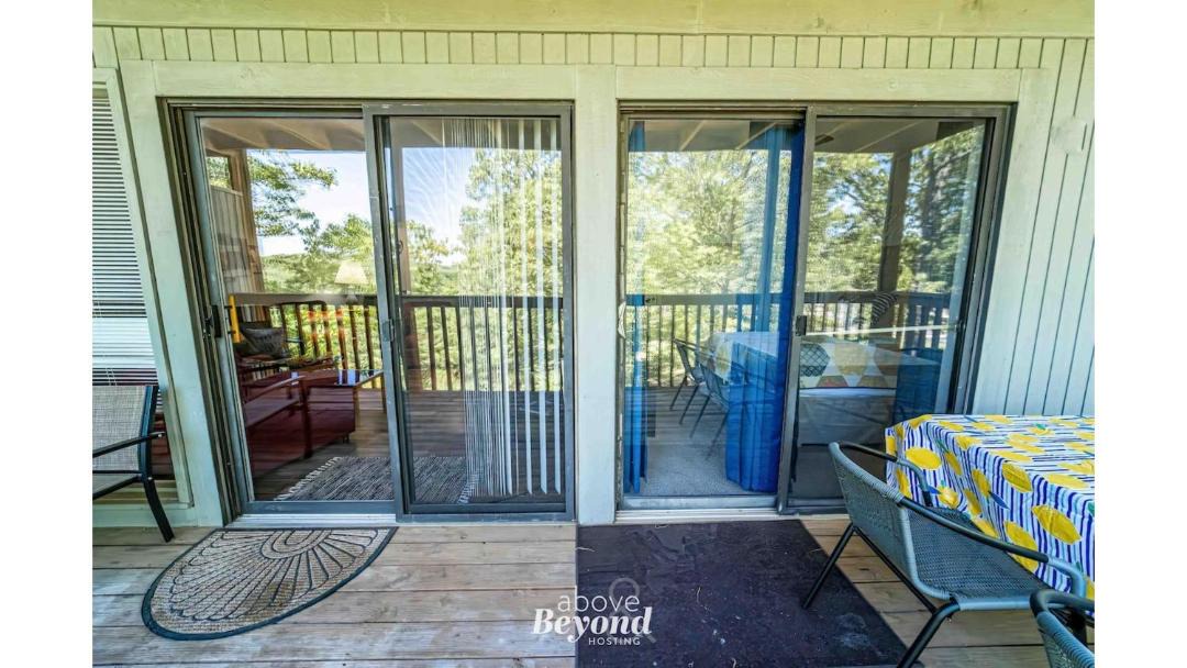 Photo of Patio Balcony in Reeds Spring