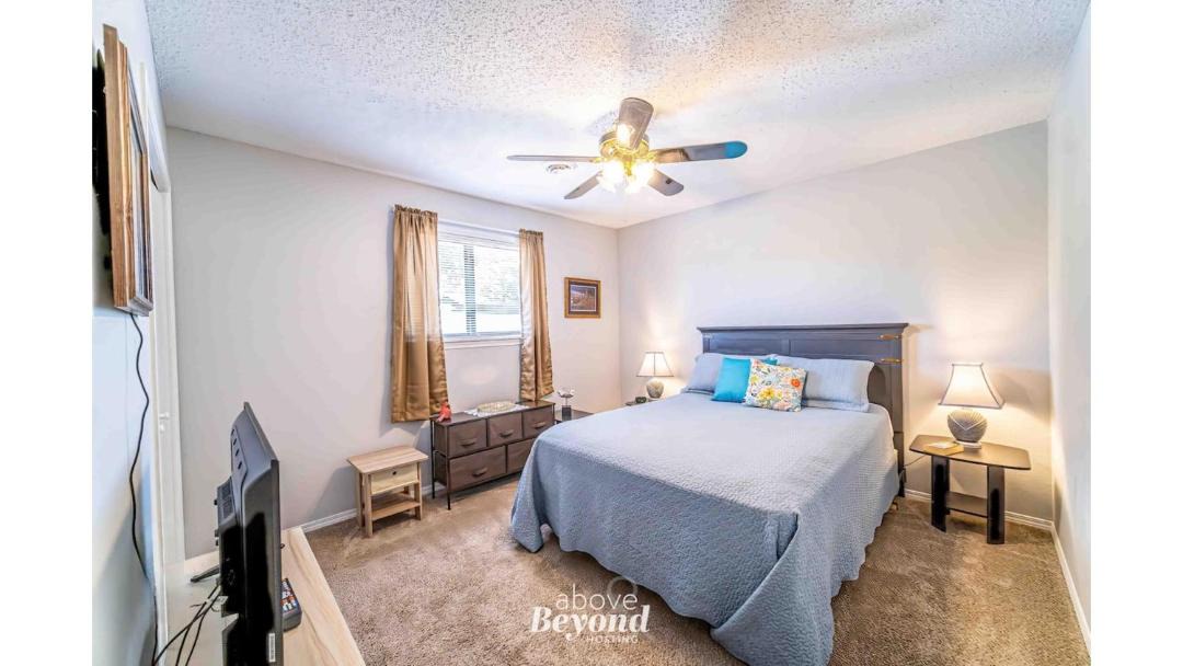 Photo of Bedroom in Reeds Spring