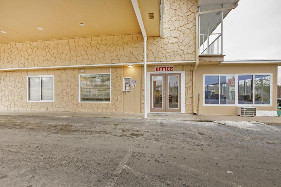Photo of Others in Branson