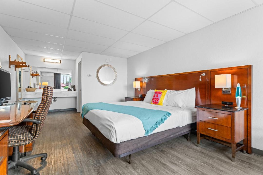 Photo of Bedroom in Branson Theater District