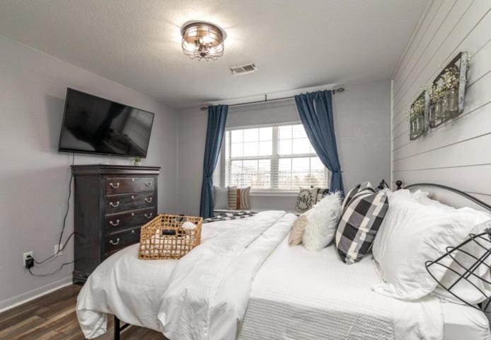 Photo of Bedroom in Branson