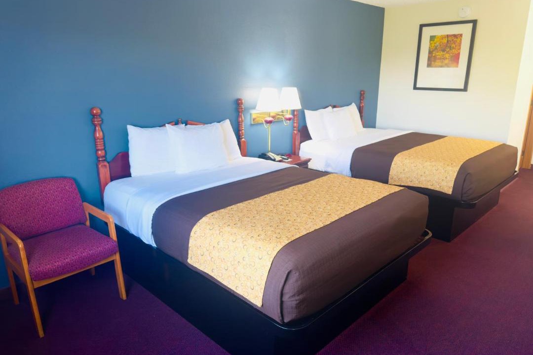 Photo of Bedroom in Branson Theater District
