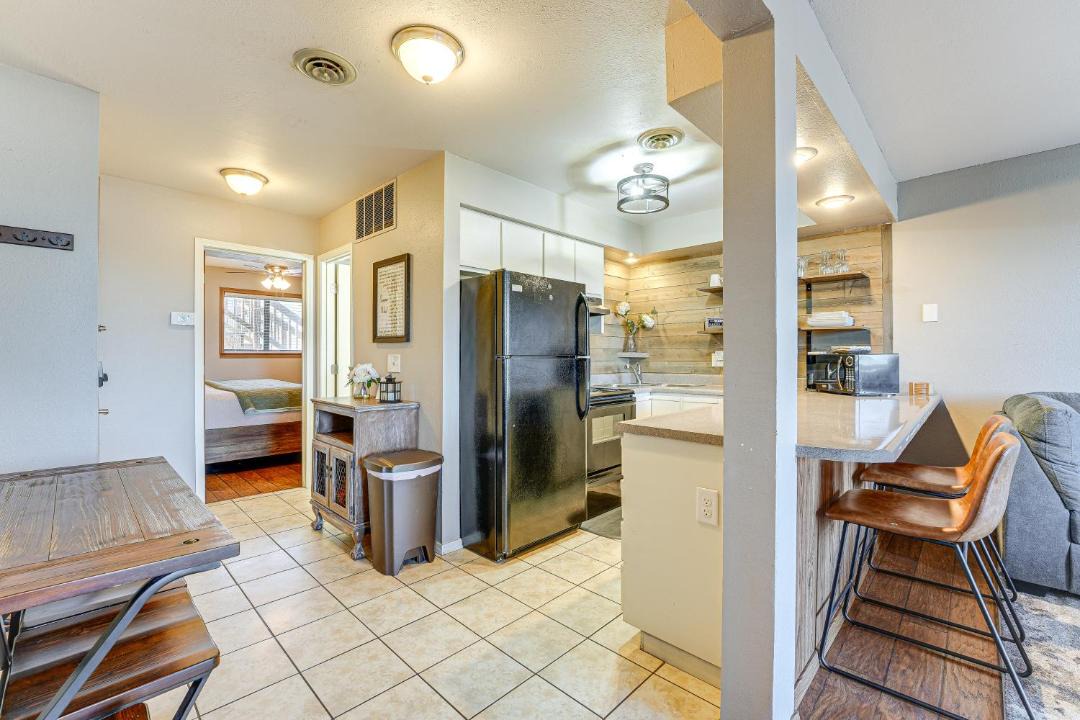 Photo of Others in Notch Estates