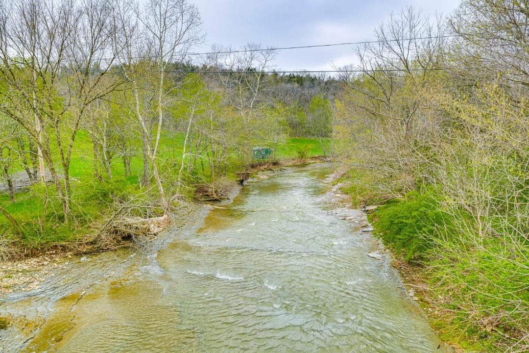 Photo of Others in Coxs Creek