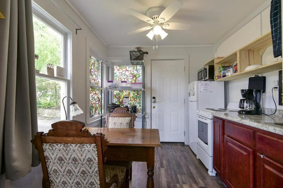 Photo of Kitchen in Rockaway Beach