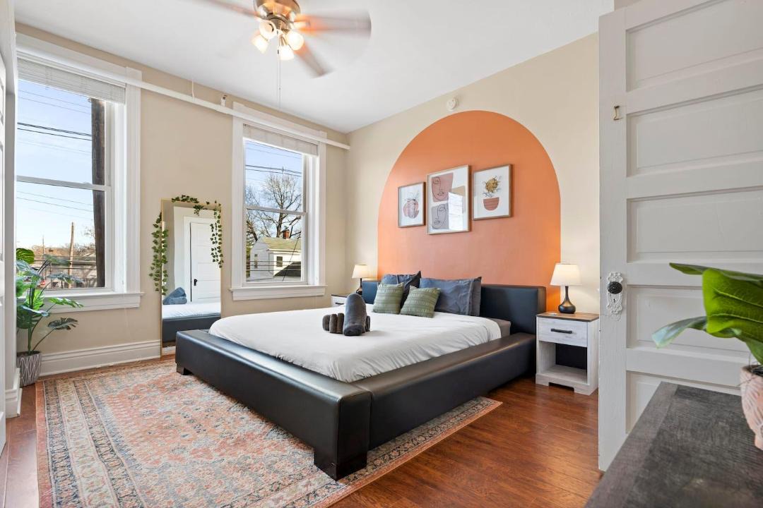 Photo of Bedroom in Shelby Park