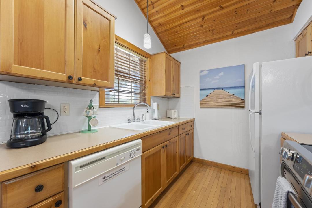 Photo of Kitchen in Reeds Spring