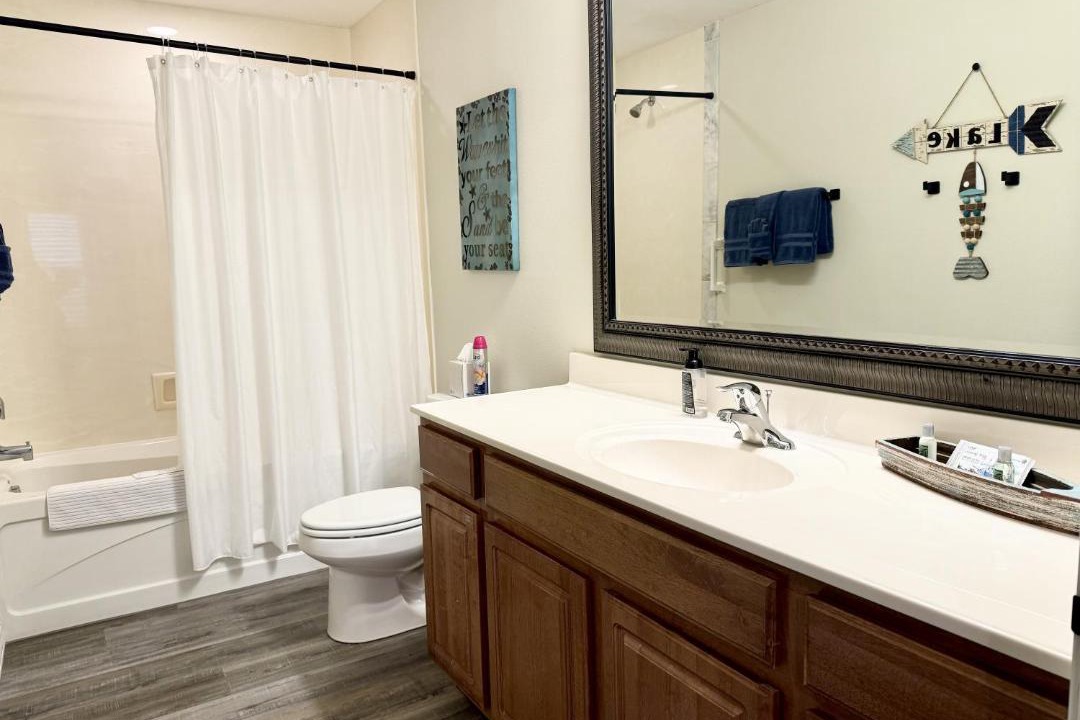 Photo of Bathroom in Hollister