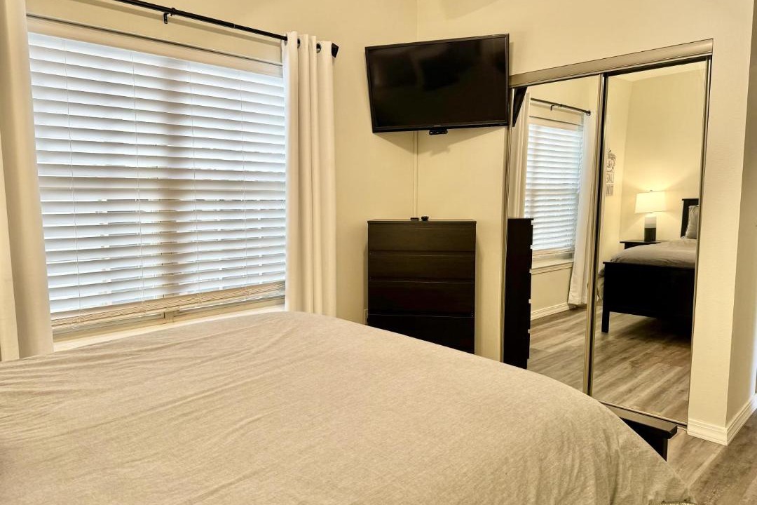 Photo of Bedroom in Hollister