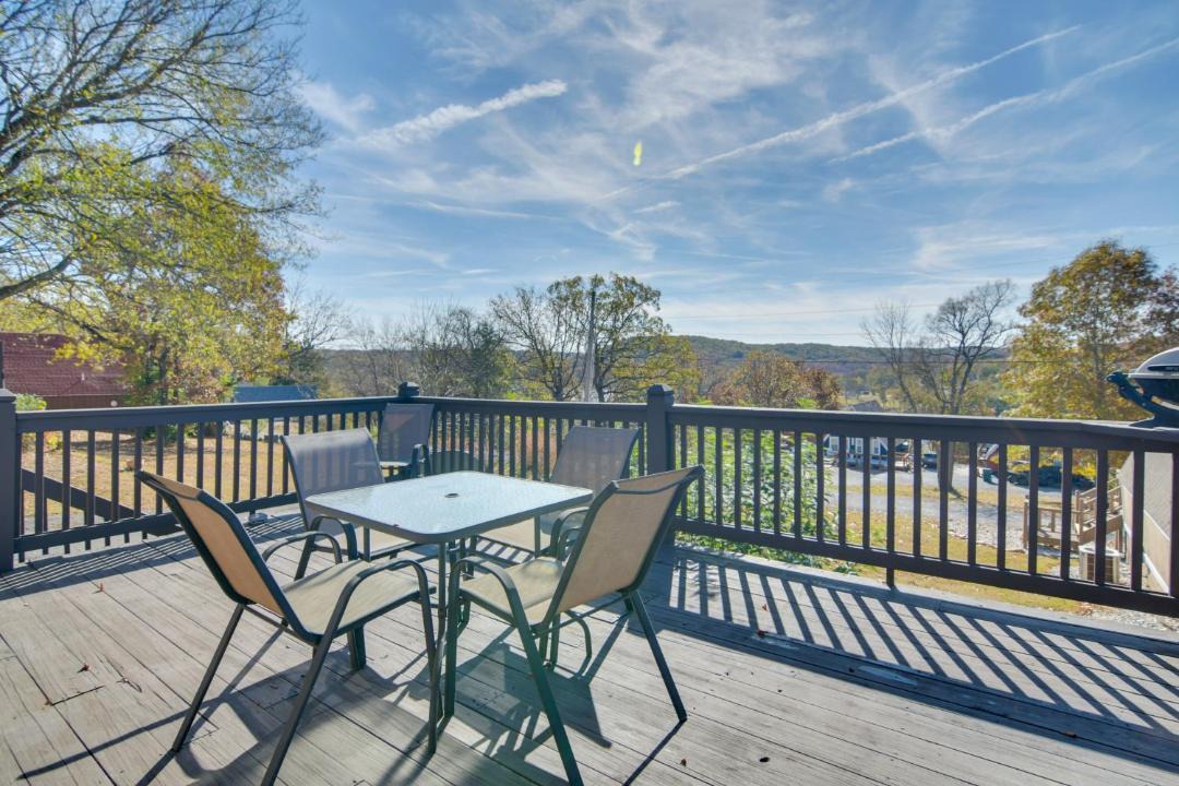 Photo of Patio Balcony in Lampe
