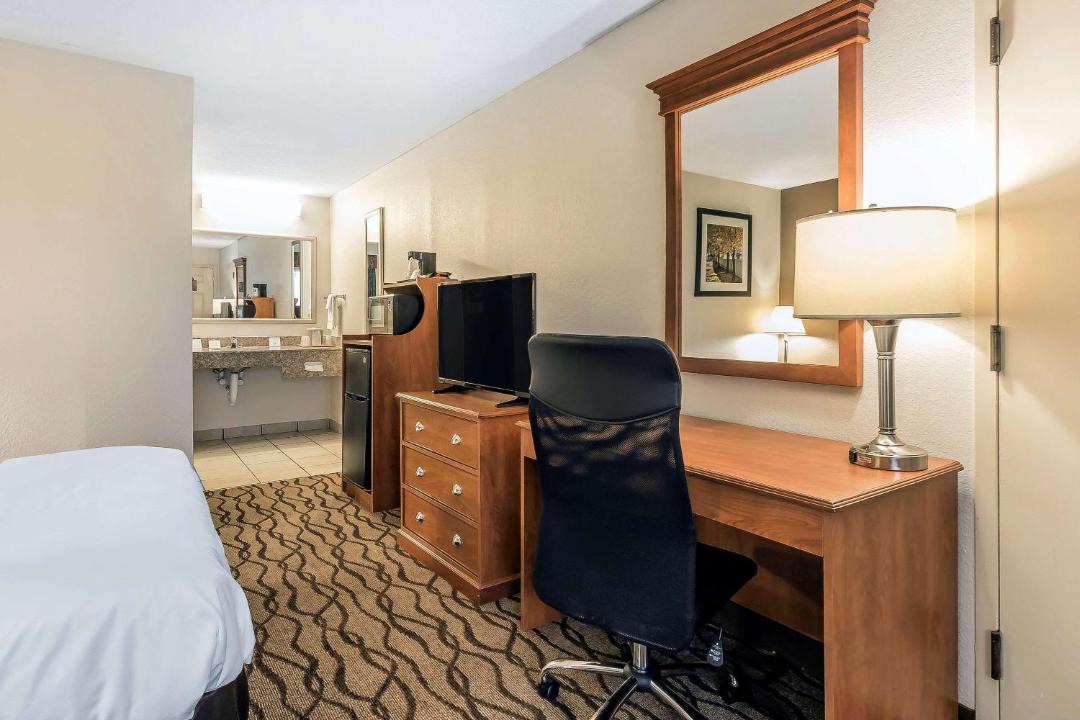 Photo of Bedroom in Charleston