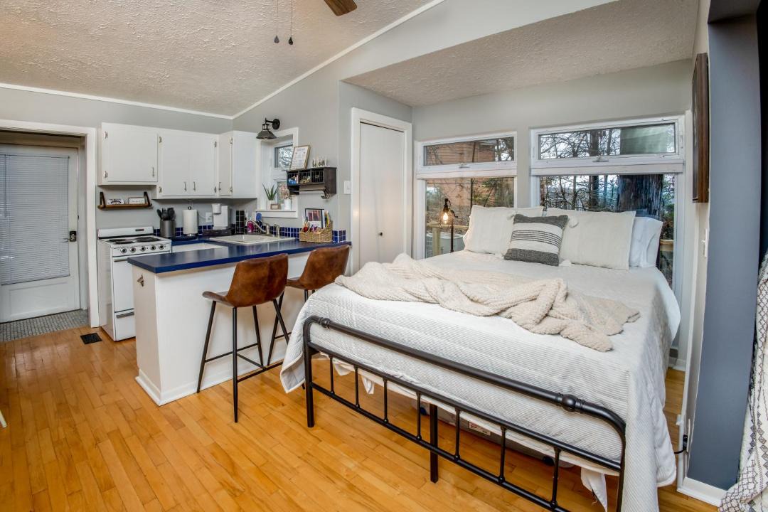 Photo of Bedroom in Shell Knob