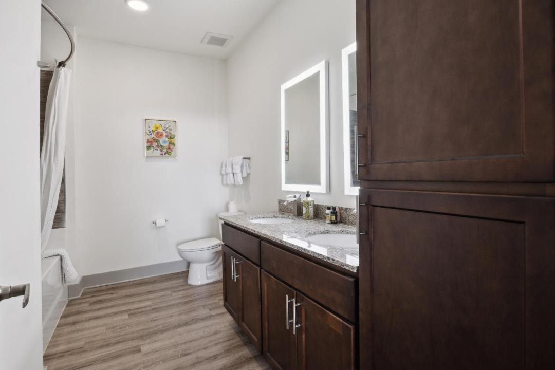Photo of Bathroom in Farragut
