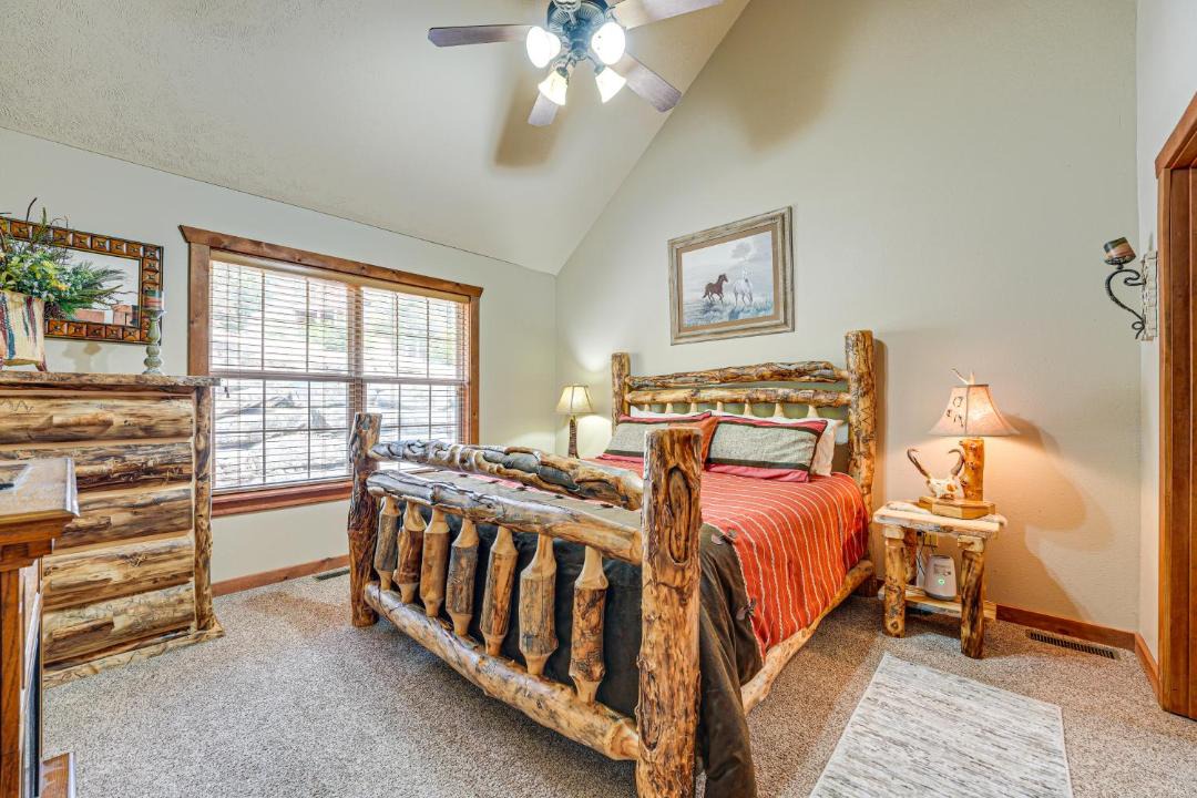 Photo of Bedroom in Branson West