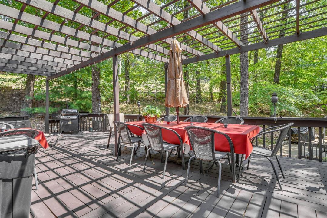 Photo of Patio Balcony in Kimberling City