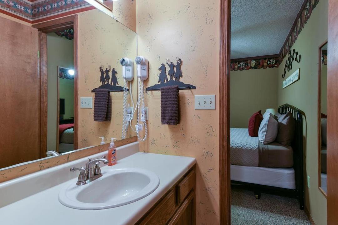 Photo of Bathroom in Notch Estates