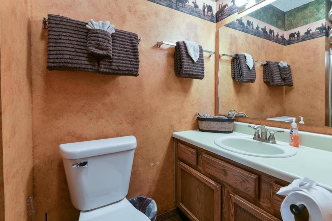 Photo of Bathroom in Notch Estates