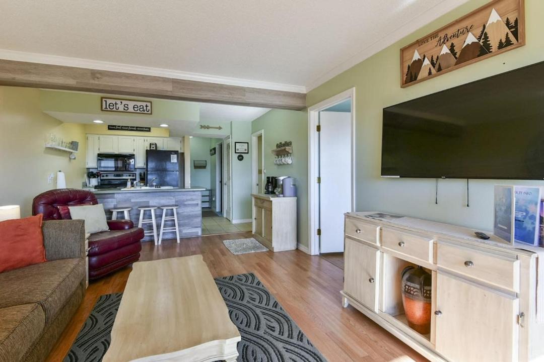 Photo of Others in Notch Estates