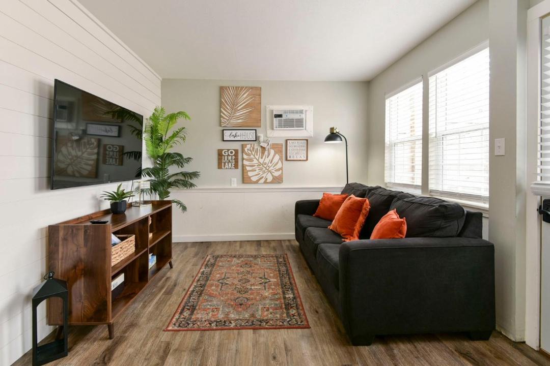 Photo of Livingroom in Kimberling City