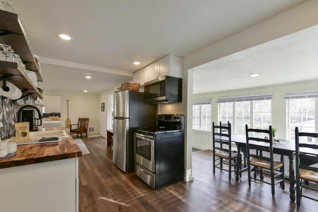 Photo of Kitchen in Rockaway Beach
