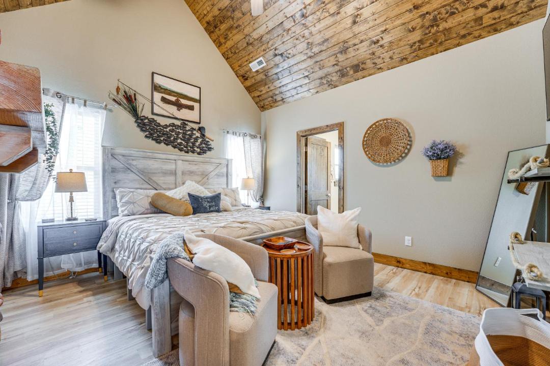 Photo of Bedroom in Table Rock