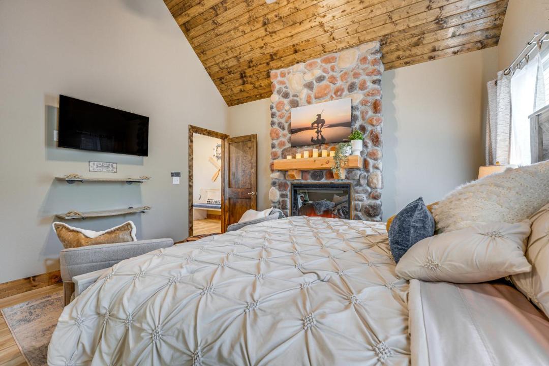 Photo of Bedroom in Table Rock