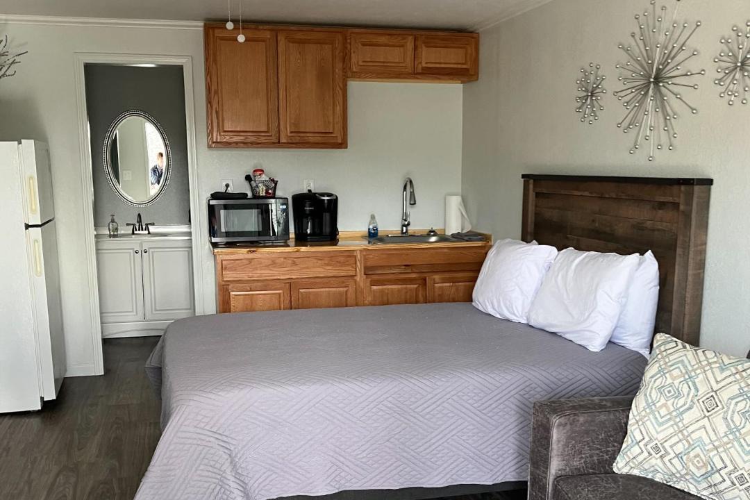 Photo of Bedroom in Kimberling City