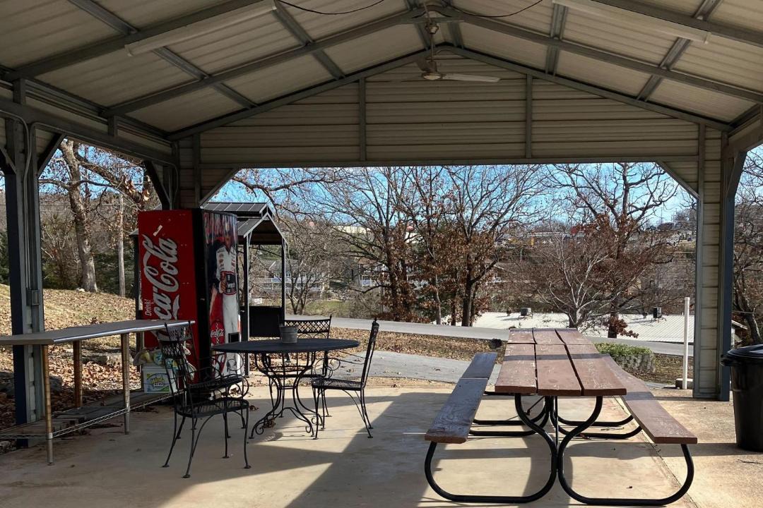 Photo of Patio Balcony in Kimberling City