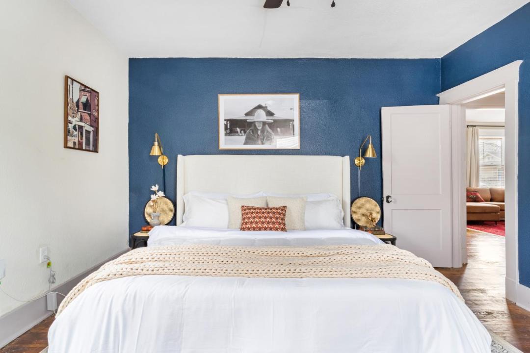 Photo of Bedroom in Crosstown