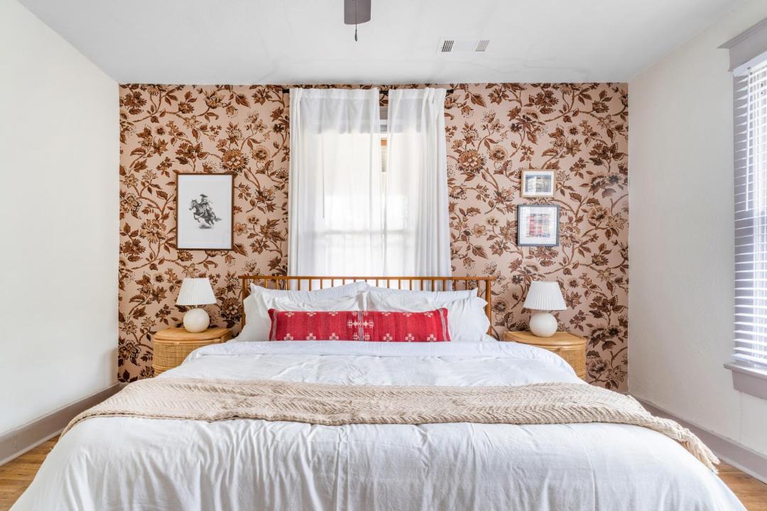 Photo of Bedroom in Crosstown