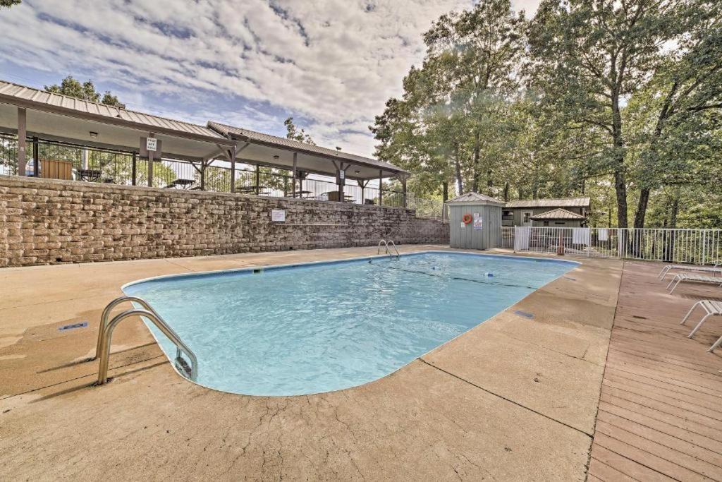 Photo of Others in Notch Estates