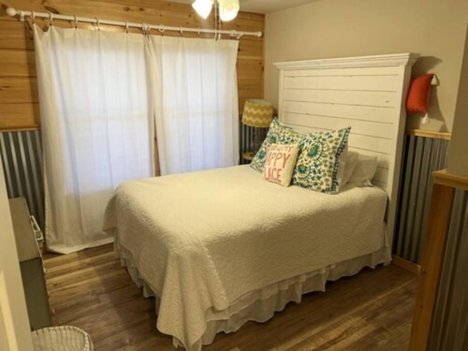 Photo of Bedroom in Van Buren