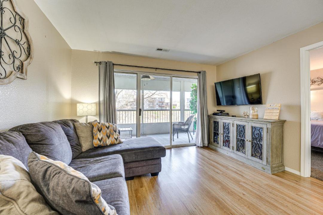 Photo of Livingroom in Table Rock