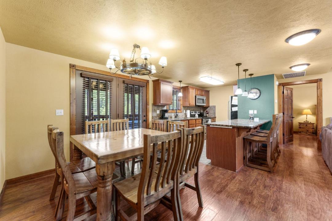 Photo of Kitchen in Reeds Spring