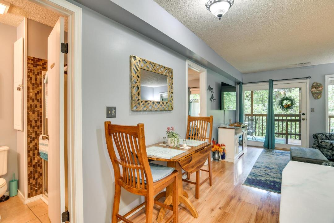 Photo of Livingroom in Notch Estates