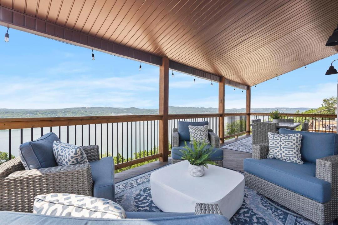 Photo of Patio Balcony in Kimberling City