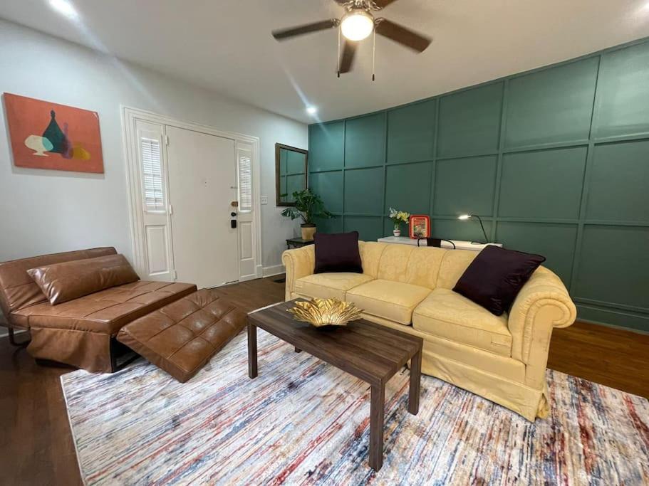 Photo of Livingroom in Memphis