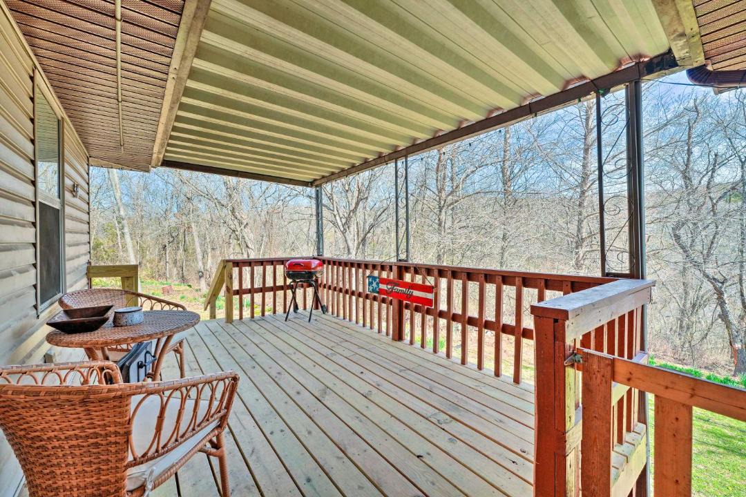 Photo of Patio Balcony in Branson West