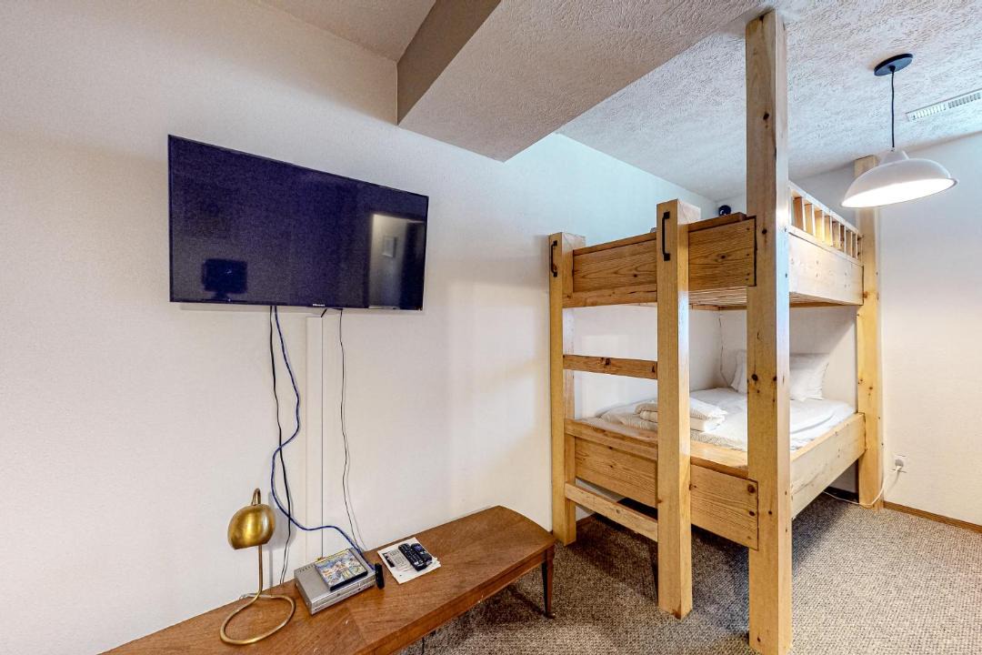 Photo of Bedroom in Kimberling City