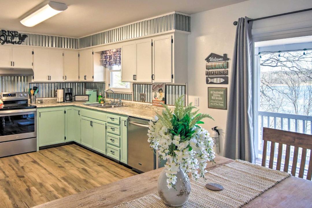Photo of Kitchen in Shell Knob