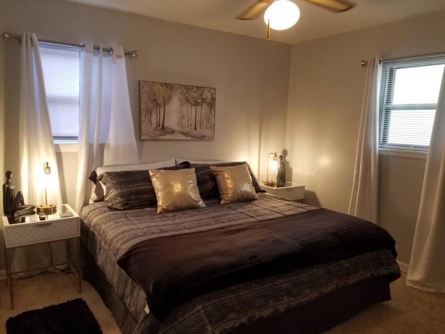 Photo of Bedroom in Broken Arrow