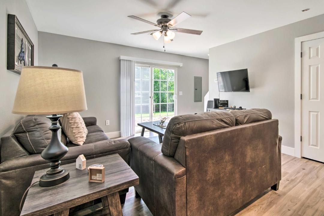 Photo of Livingroom in Kimberling City