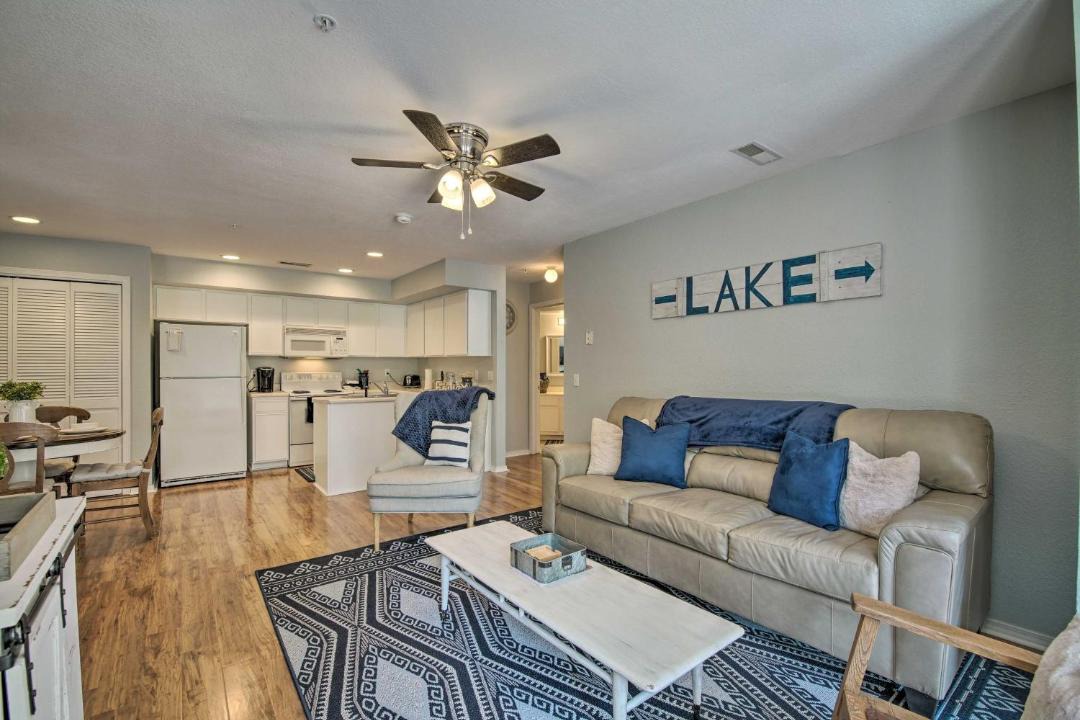 Photo of Livingroom in Kimberling City