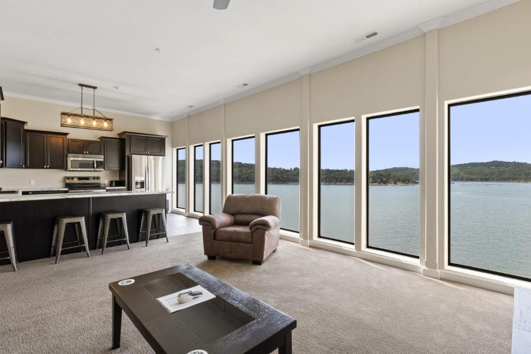 Photo of Livingroom in Ridgedale