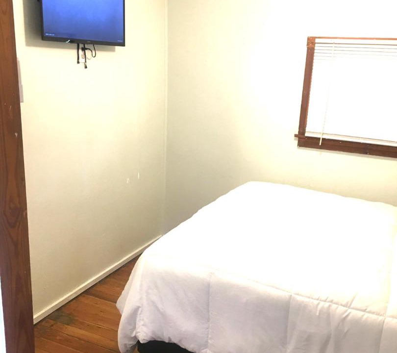 Photo of Bedroom in Rockaway Beach