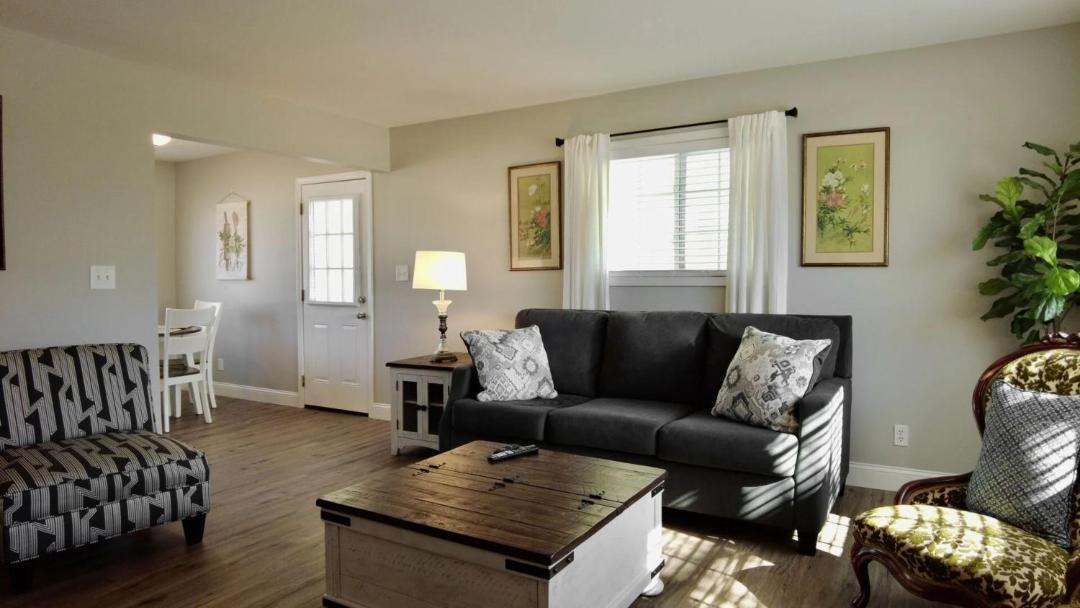Photo of Livingroom in Branson Theater District